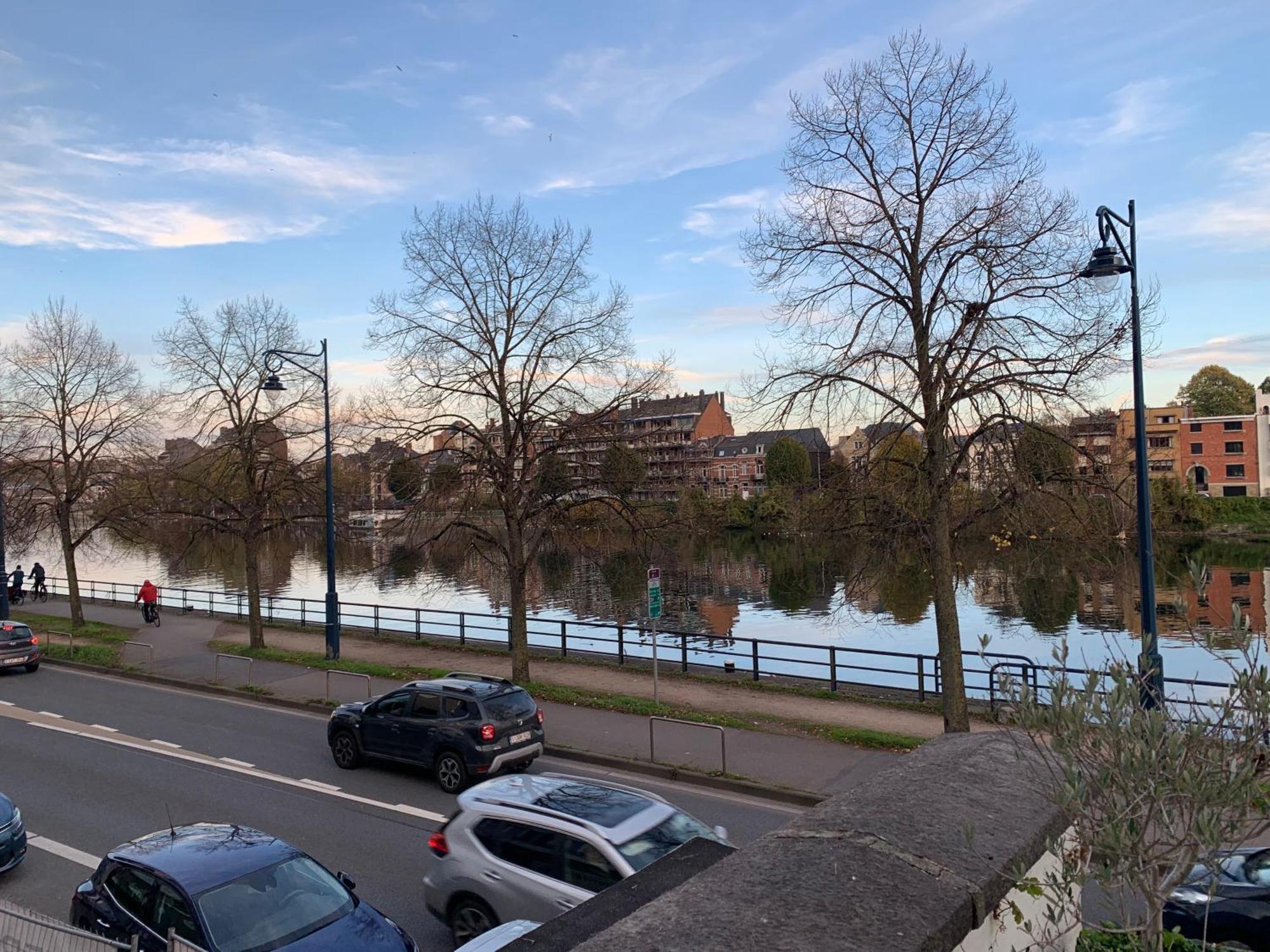 Studio Vue Sur Meuse Namur Exterior foto